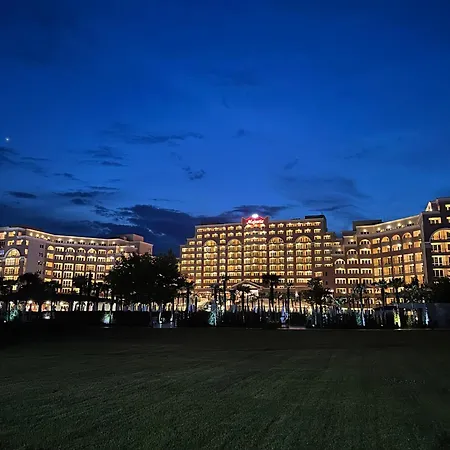 Sunny Majestic Private