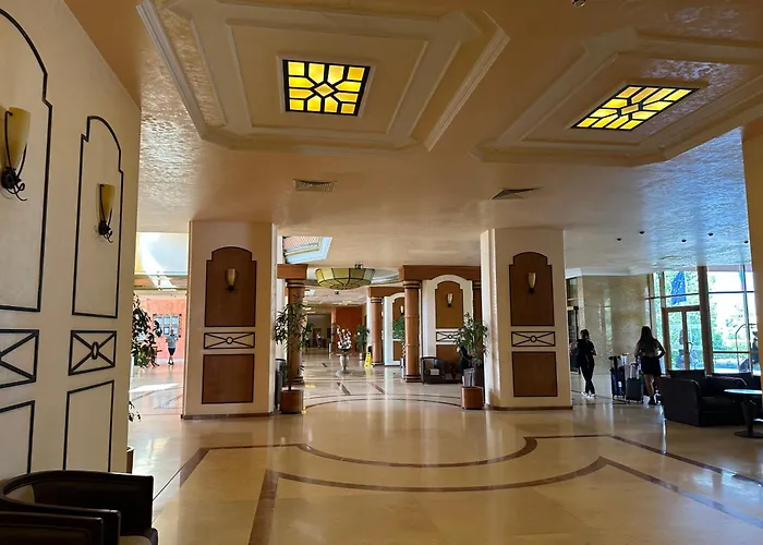 Sunny Majestic Private Sluneční pobřeží