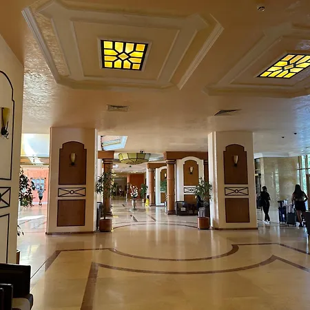 Sunny Majestic Private ساني بيتش